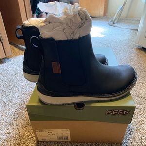 Keen Bailey Chelsea Boots